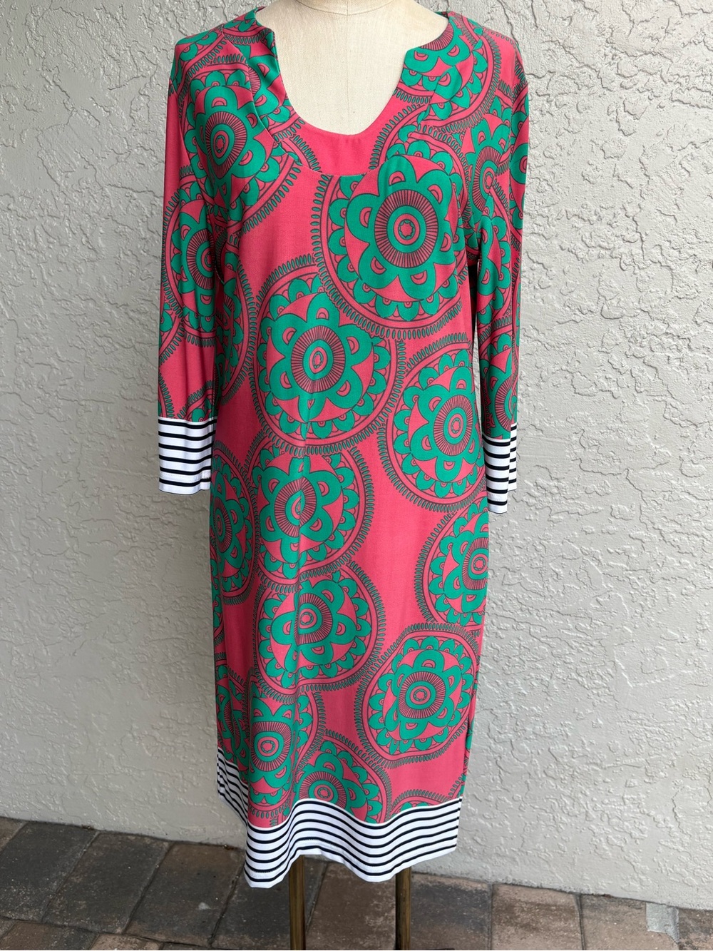 Tracy Negoshian Pink Green Medallion Print Striped Trim Dress Large